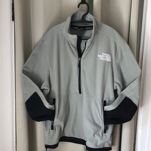 The North Face Black and Light Gray Men's Fleece Tag Detail